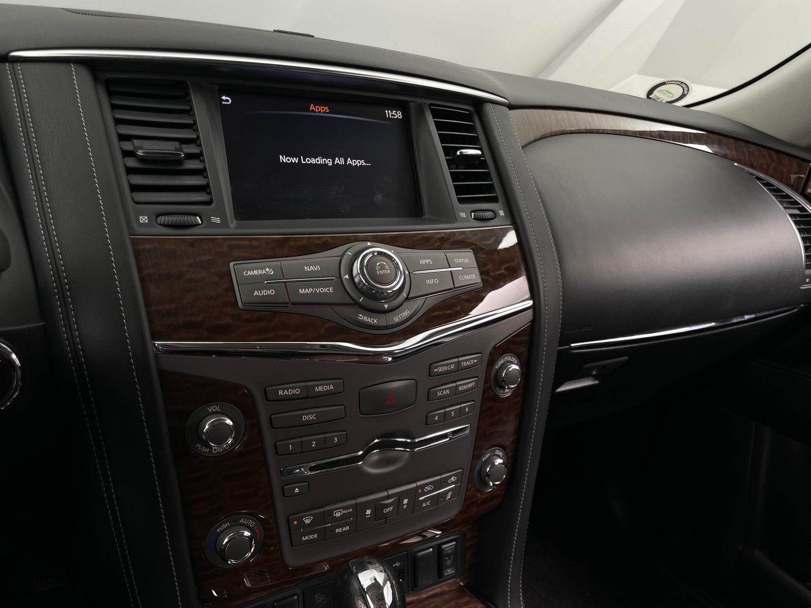 Thumbnail: 2020 Nissan Armada - 3