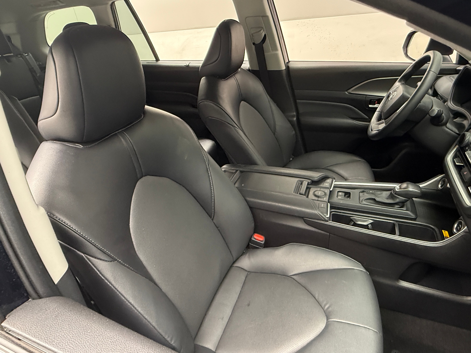 Thumbnail: 2025 Toyota Grand Highlander - 2