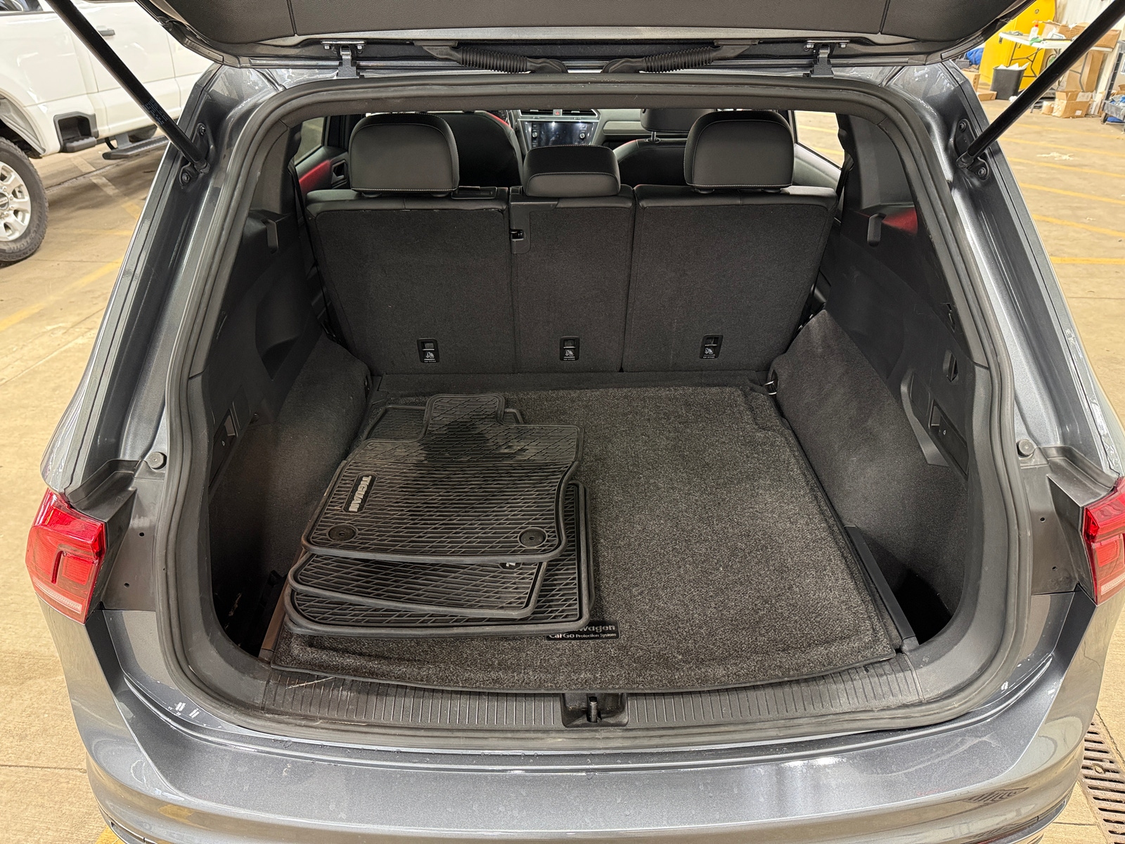 Thumbnail: 2021 Volkswagen Tiguan - 6