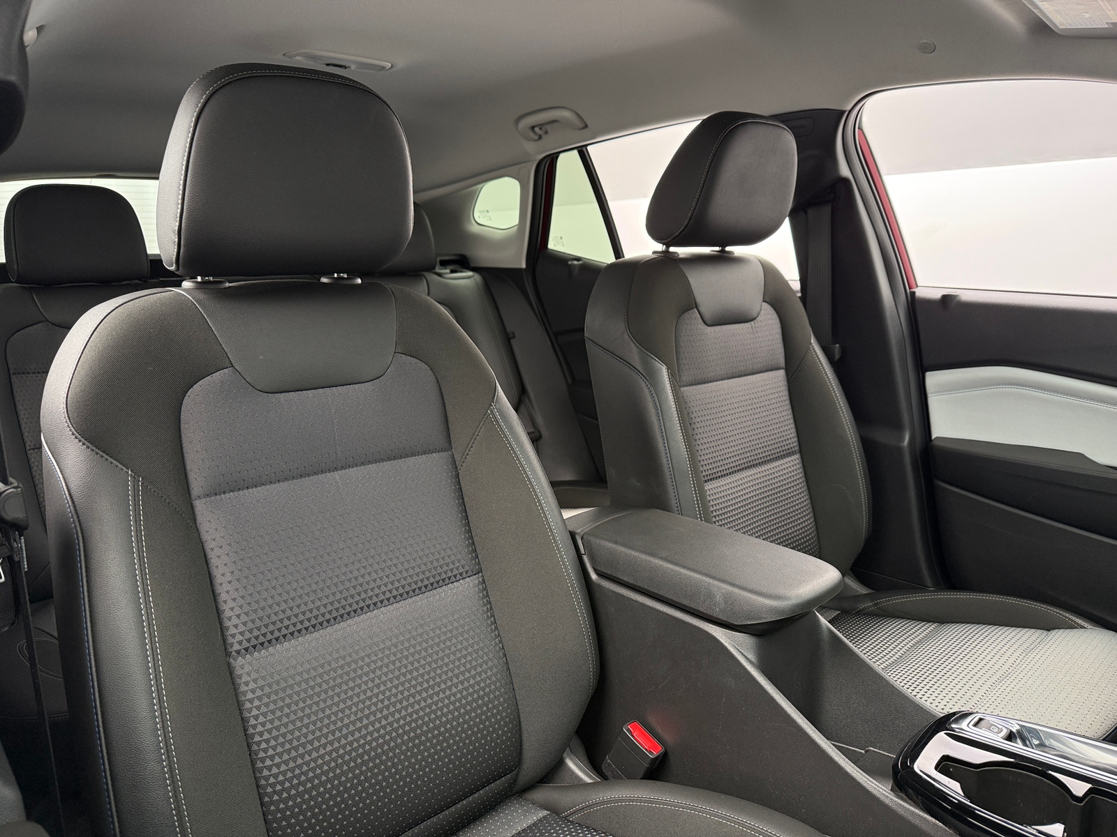 Thumbnail: 2025 Chevrolet Trax - 2