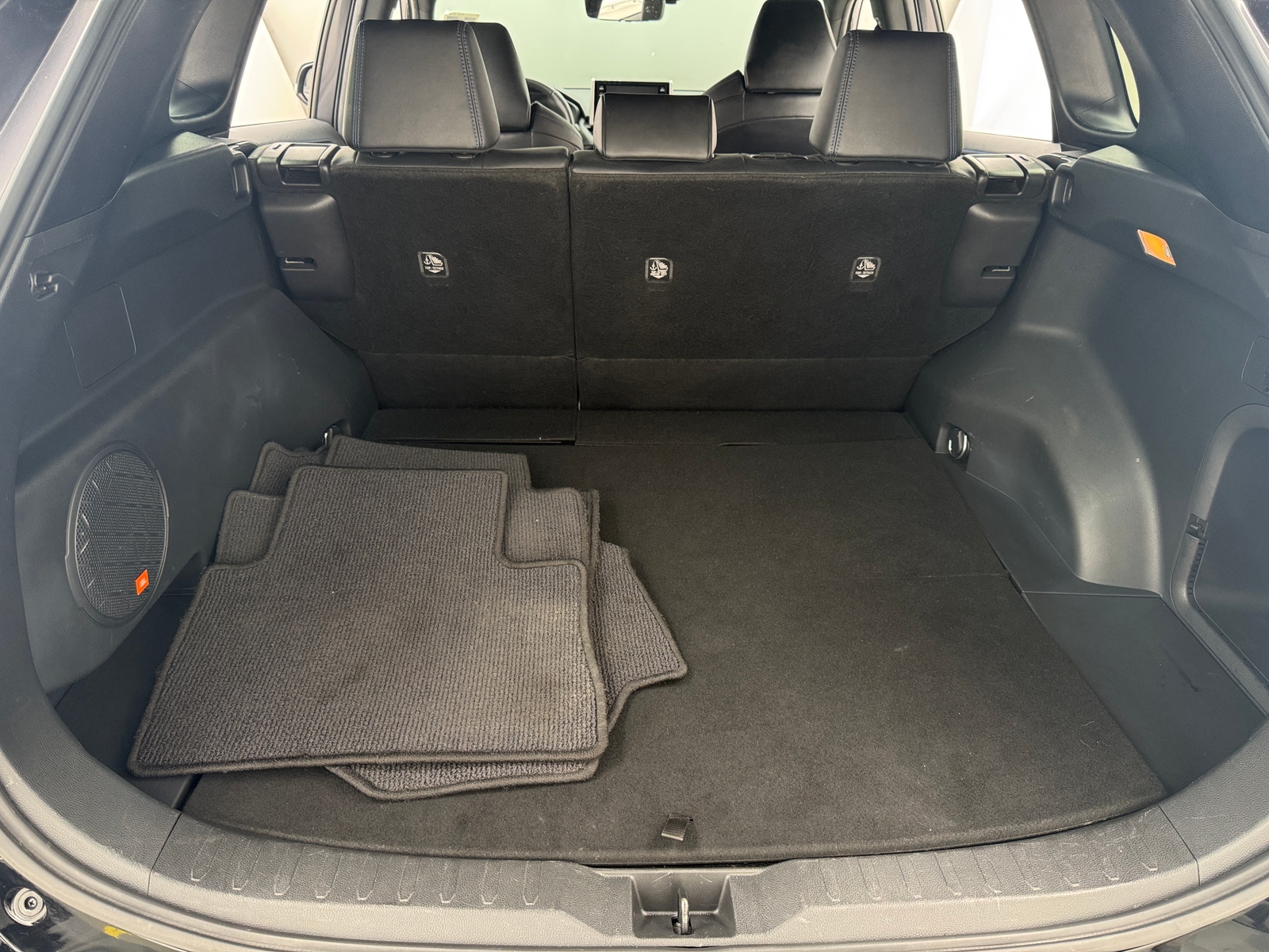 Thumbnail: 2020 Toyota RAV4 - 7