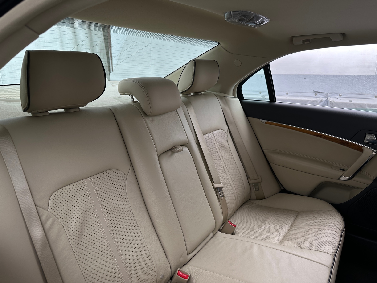 Thumbnail: 2011 Lincoln MKZ - 5