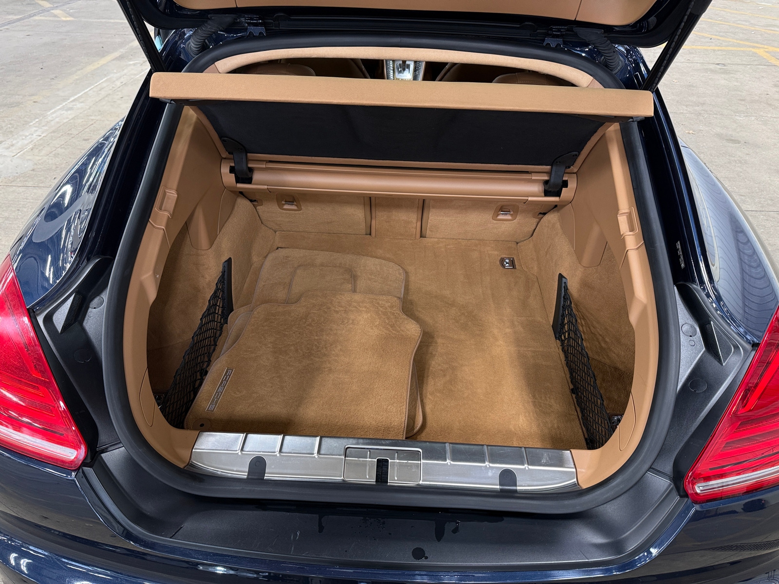 Thumbnail: 2015 Porsche Panamera - 6