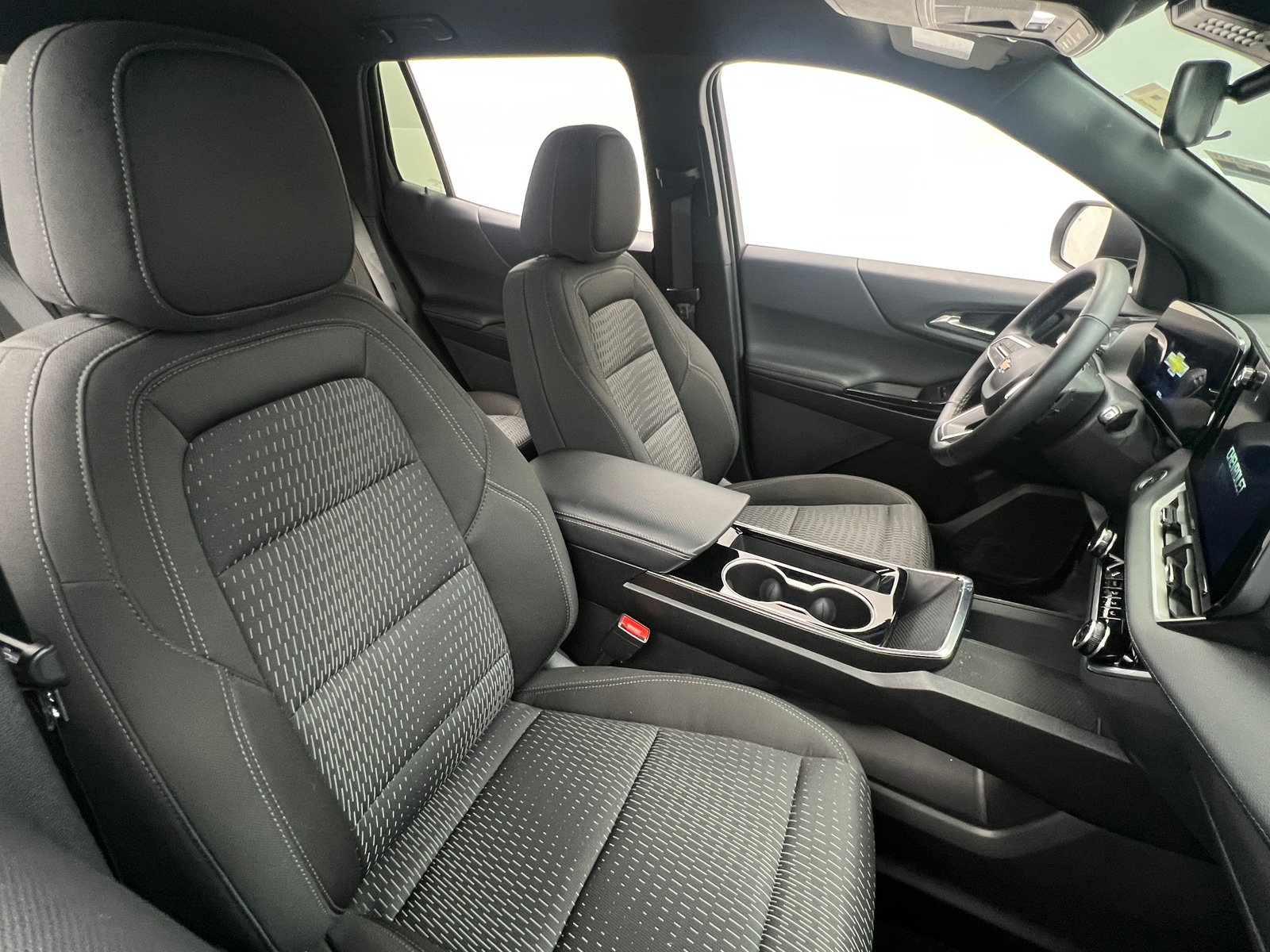 Thumbnail: 2025 Chevrolet Equinox - 2