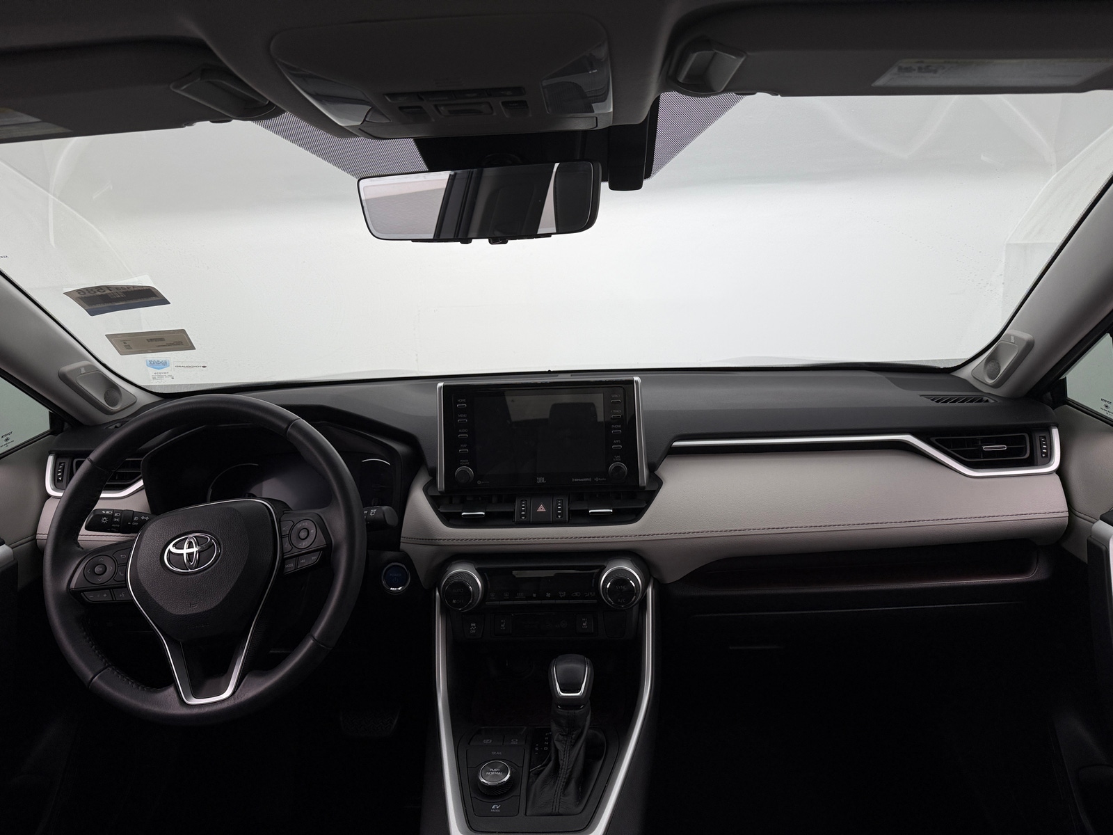 Thumbnail: 2020 Toyota RAV4 - 3