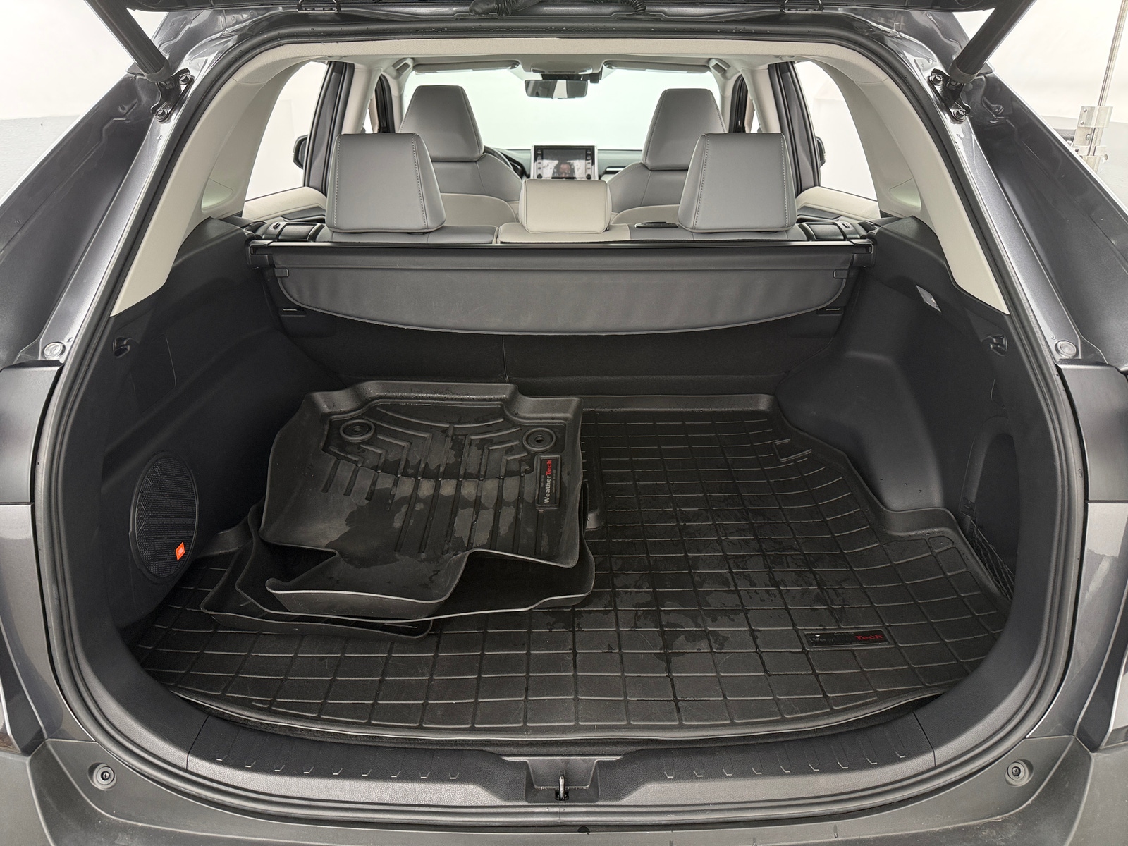 Thumbnail: 2020 Toyota RAV4 - 7