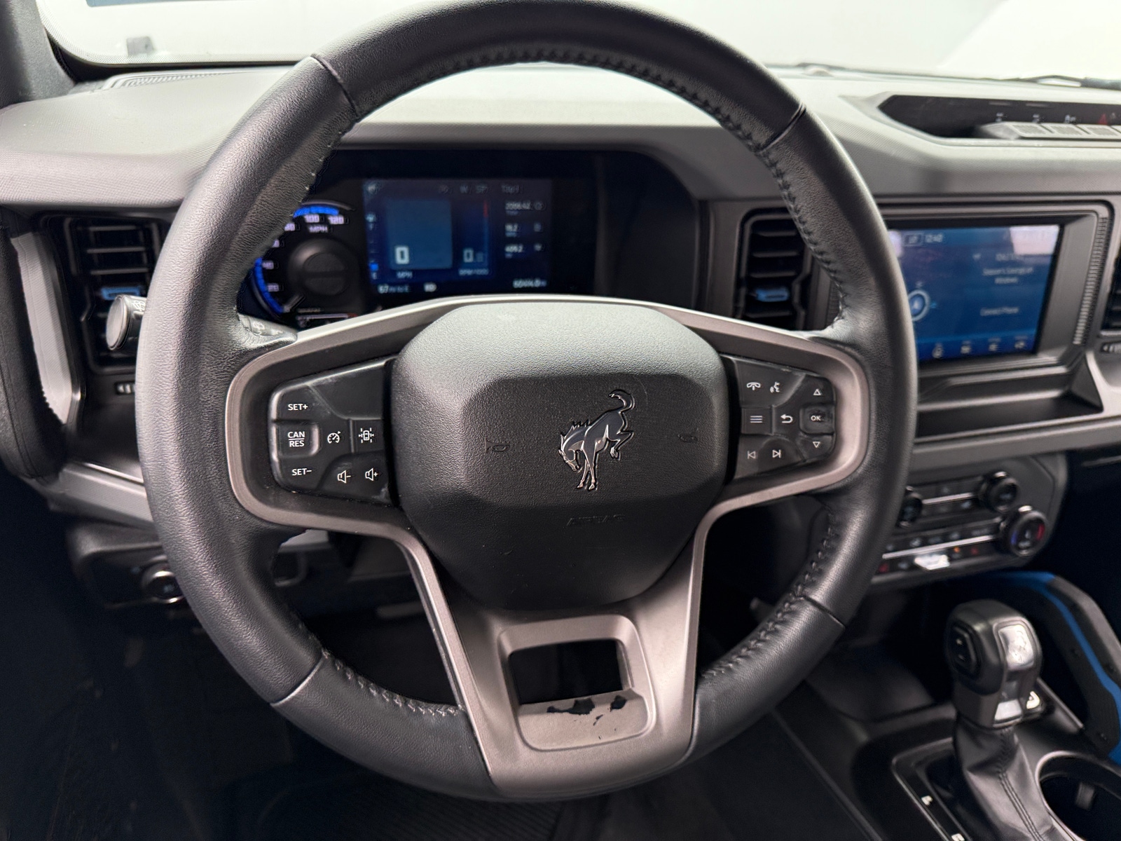 Thumbnail: 2022 Ford Bronco - 5