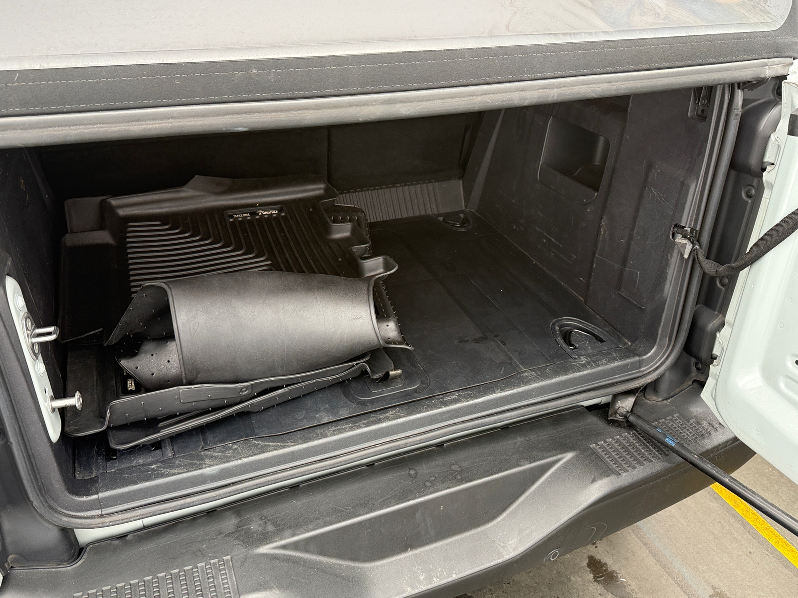 Thumbnail: 2022 Ford Bronco - 7