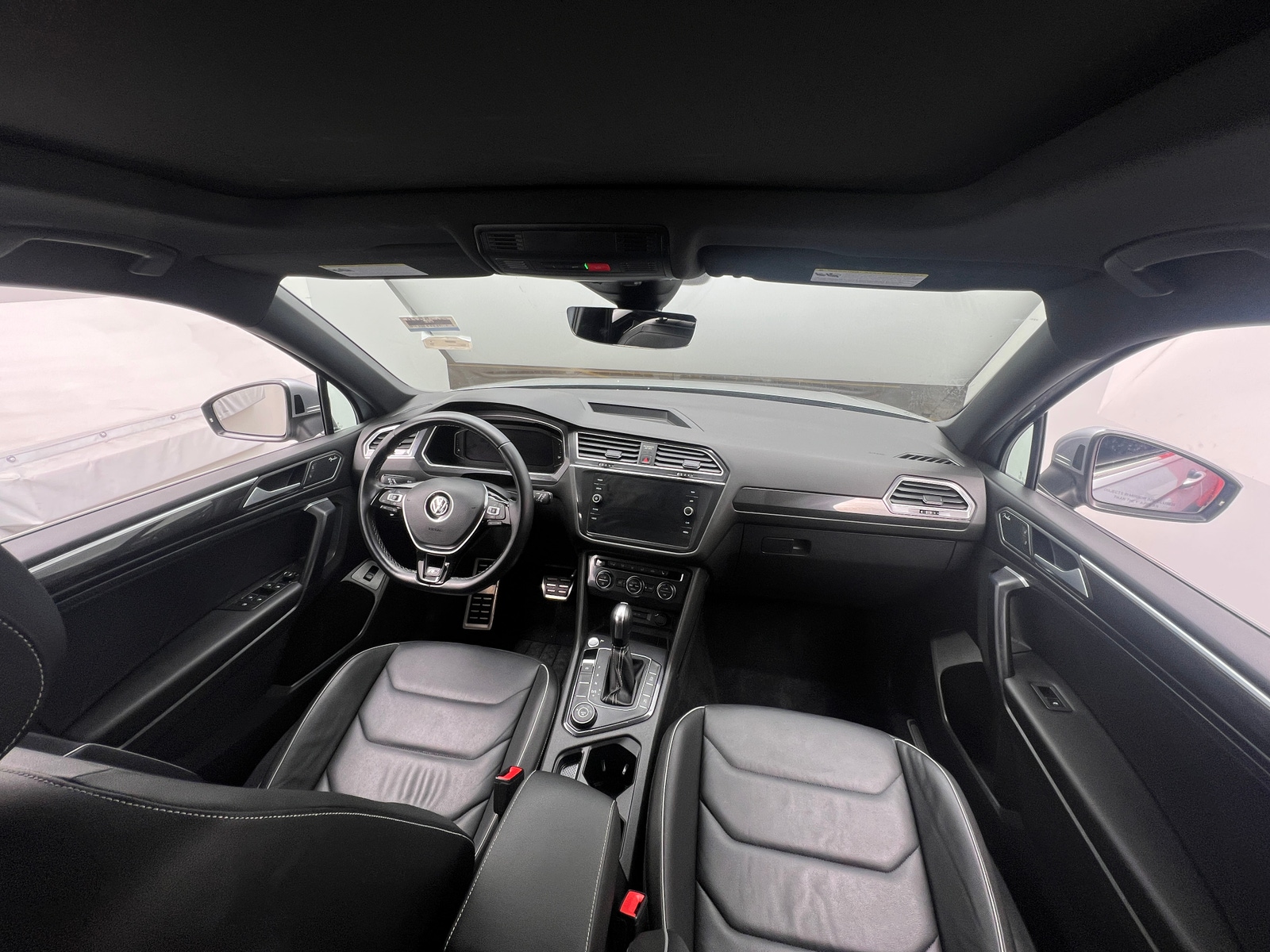 Thumbnail: 2021 Volkswagen Tiguan - 2