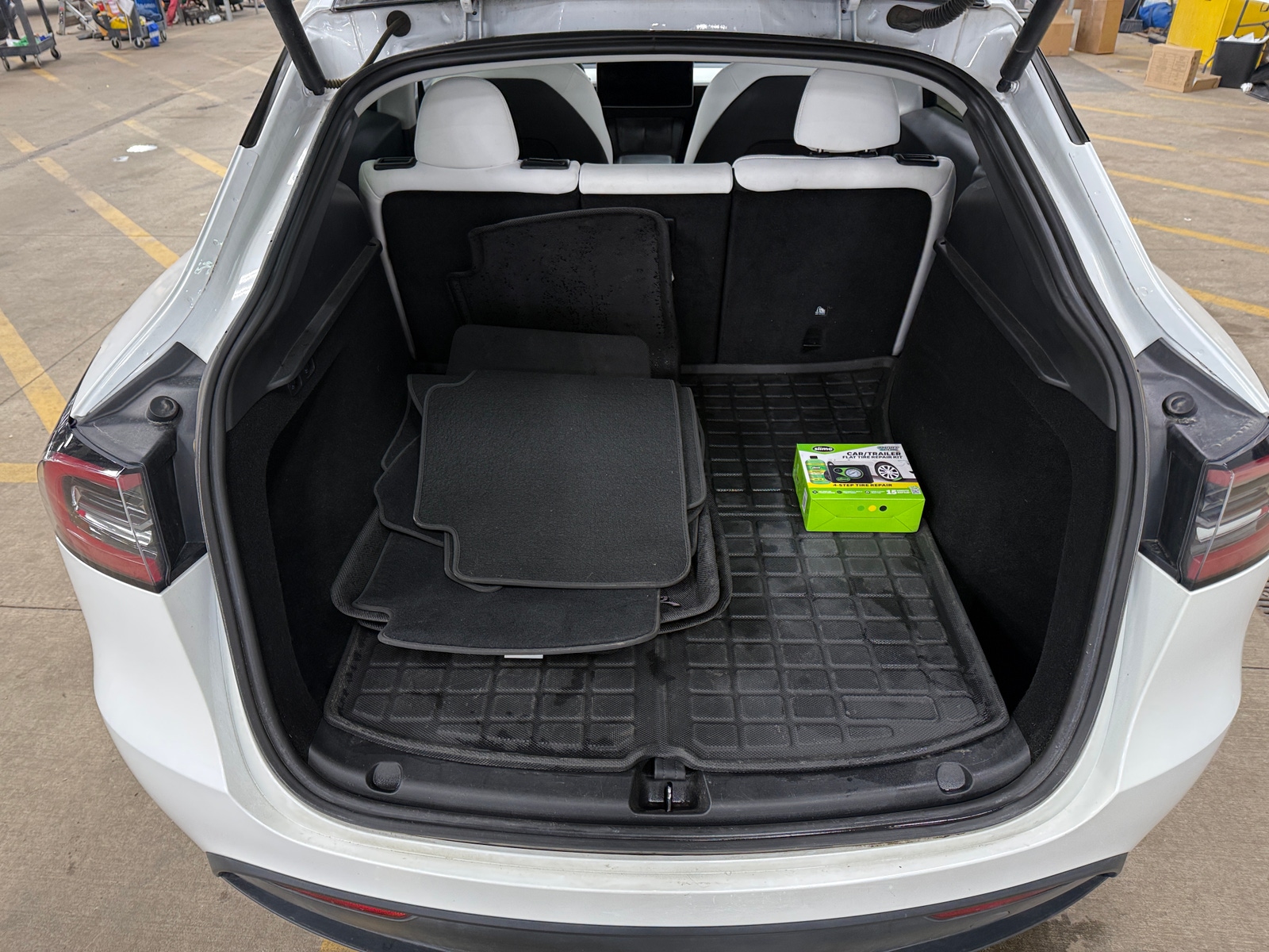 Thumbnail: 2023 Tesla Model Y - 6