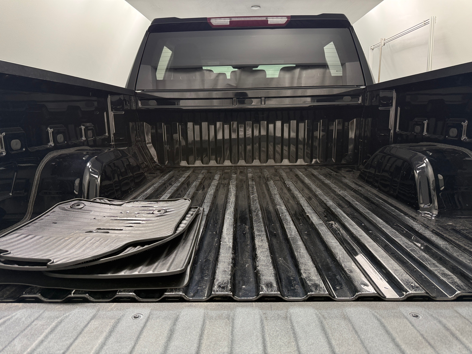 Thumbnail: 2023 Chevrolet Silverado 1500 - 7