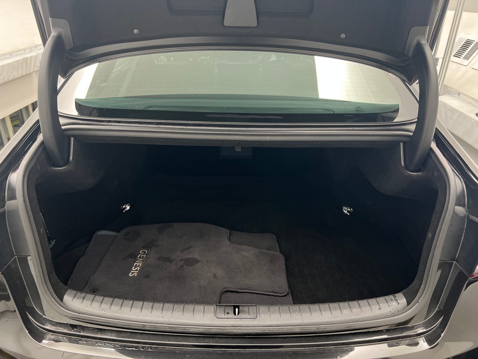 Thumbnail: 2019 Genesis G80 - 6