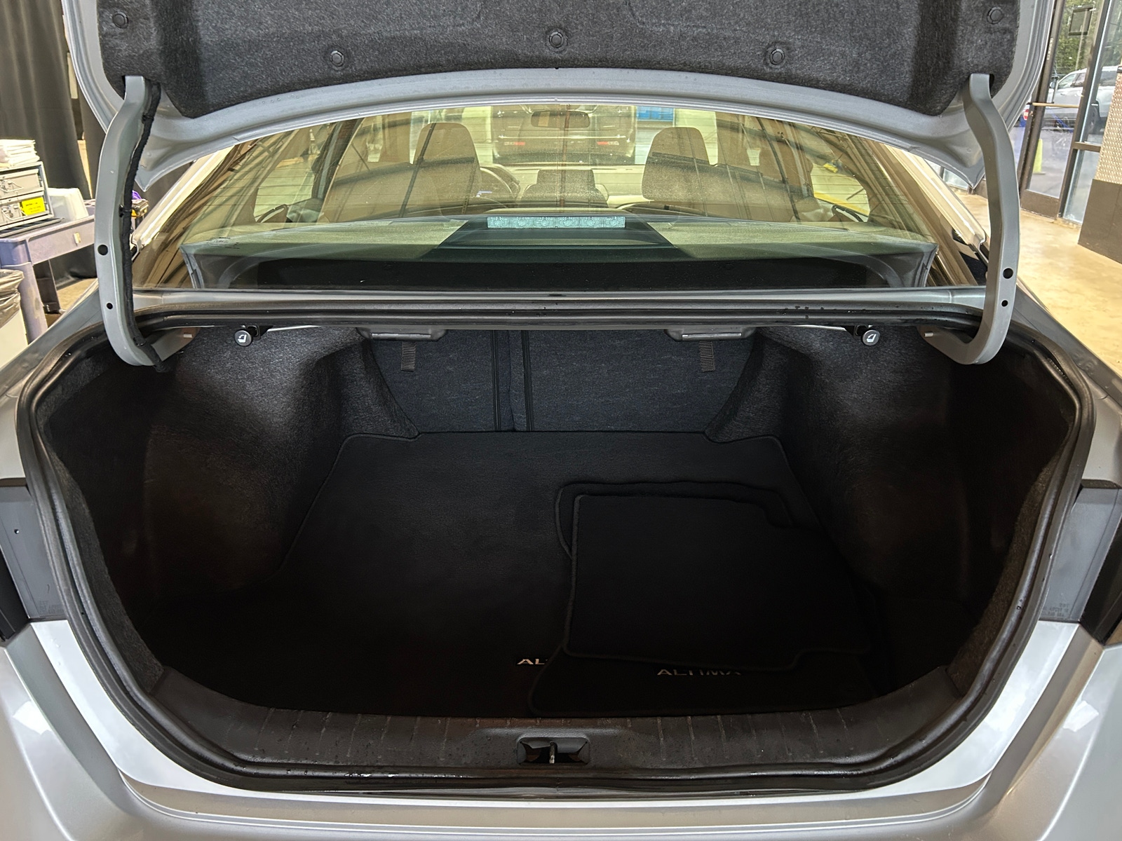 Thumbnail: 2023 Nissan Altima - 7