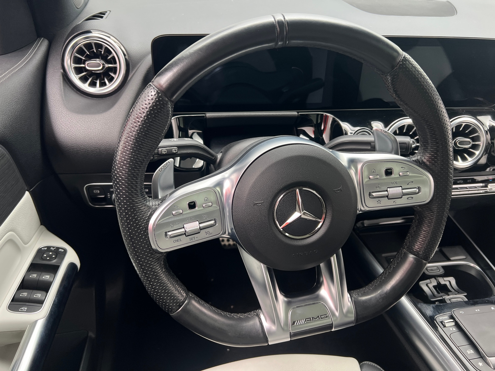 Thumbnail: 2022 Mercedes-Benz GLA - 4