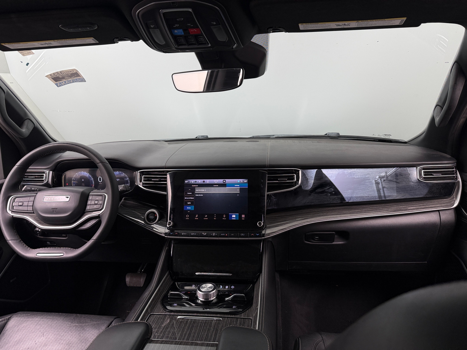 Thumbnail: 2022 Jeep Wagoneer - 2