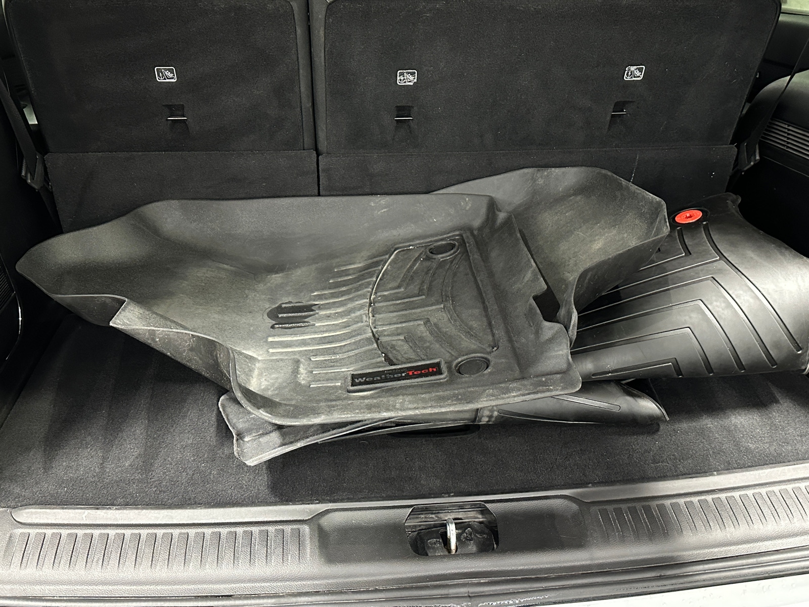 Thumbnail: 2022 Jeep Wagoneer - 6