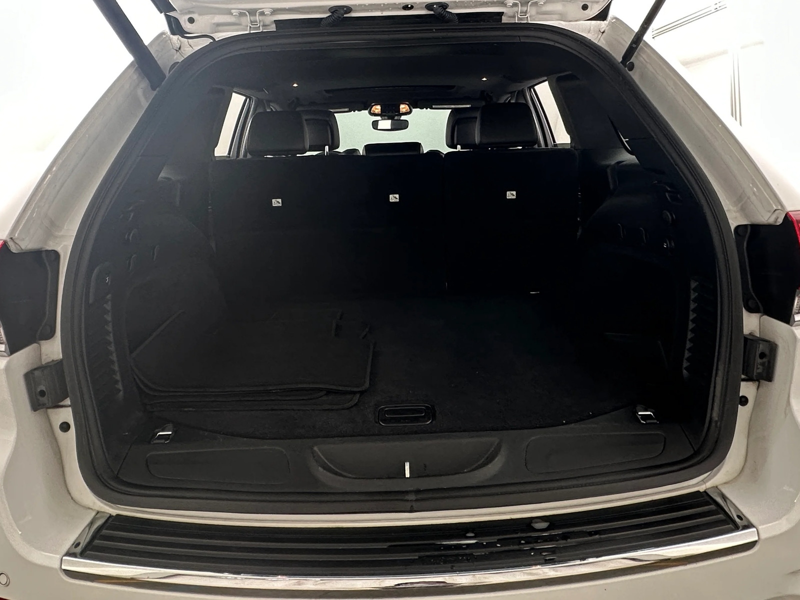 Thumbnail: 2021 Jeep Grand Cherokee - 6