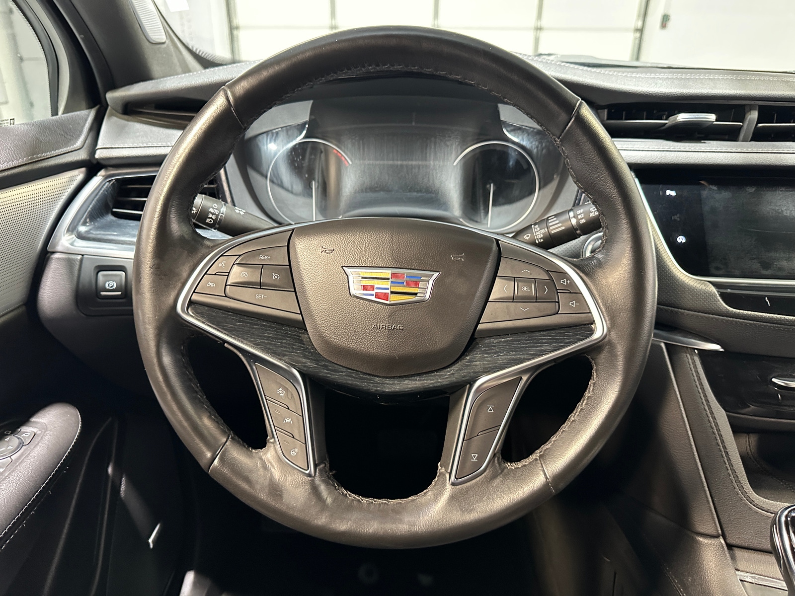 Thumbnail: 2024 Cadillac XT5 - 4