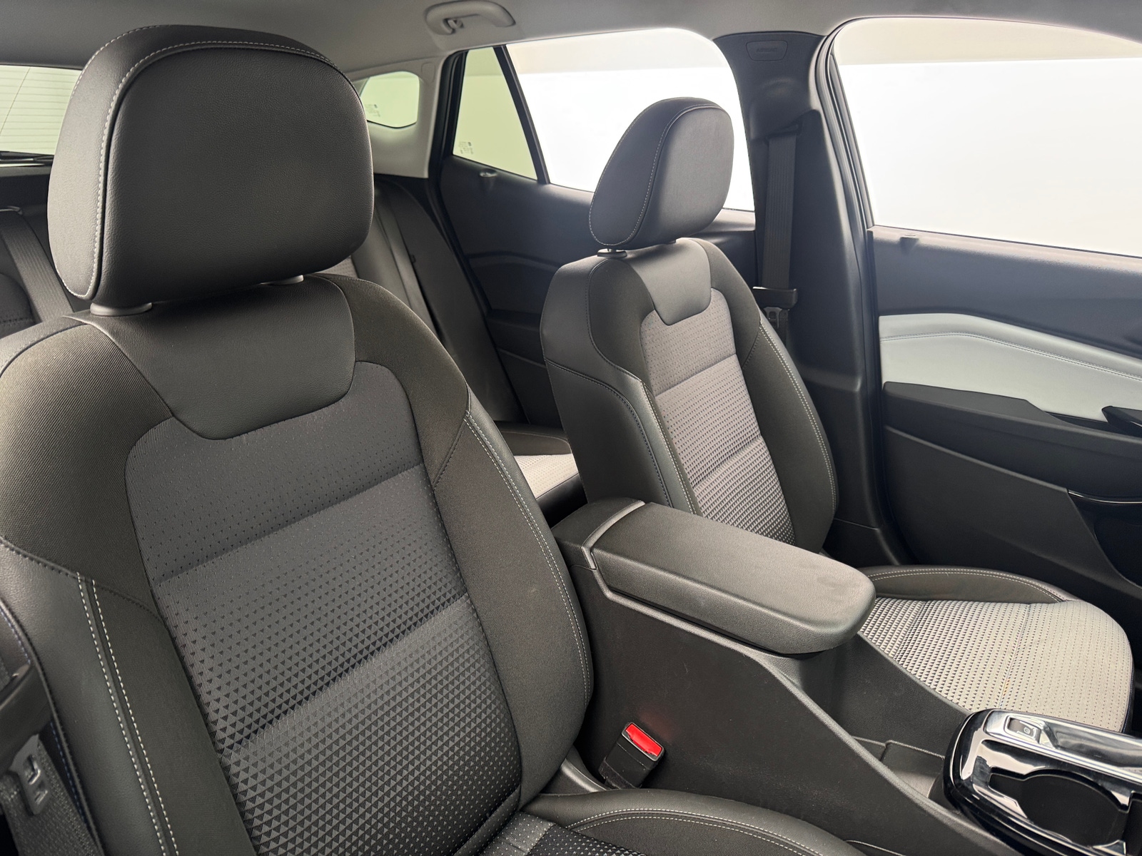 Thumbnail: 2025 Chevrolet Trax - 2