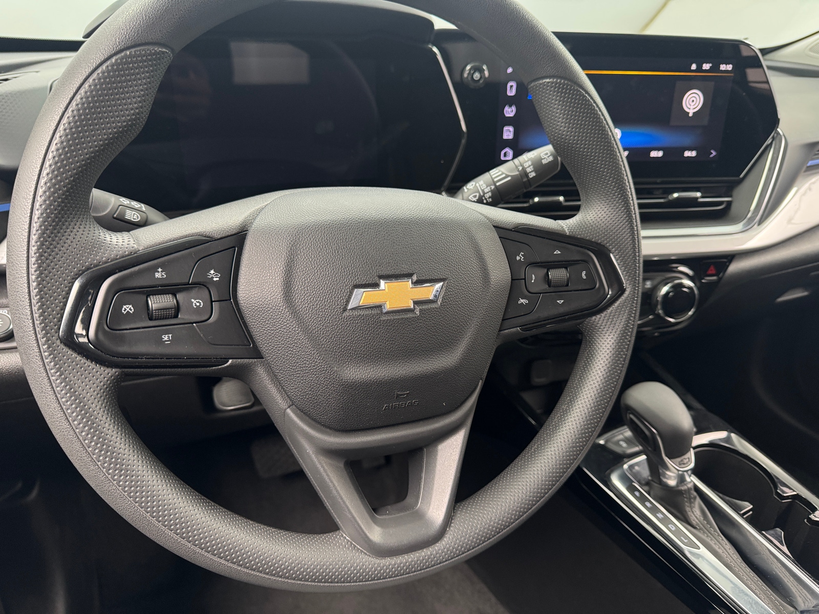 Thumbnail: 2025 Chevrolet Trax - 5