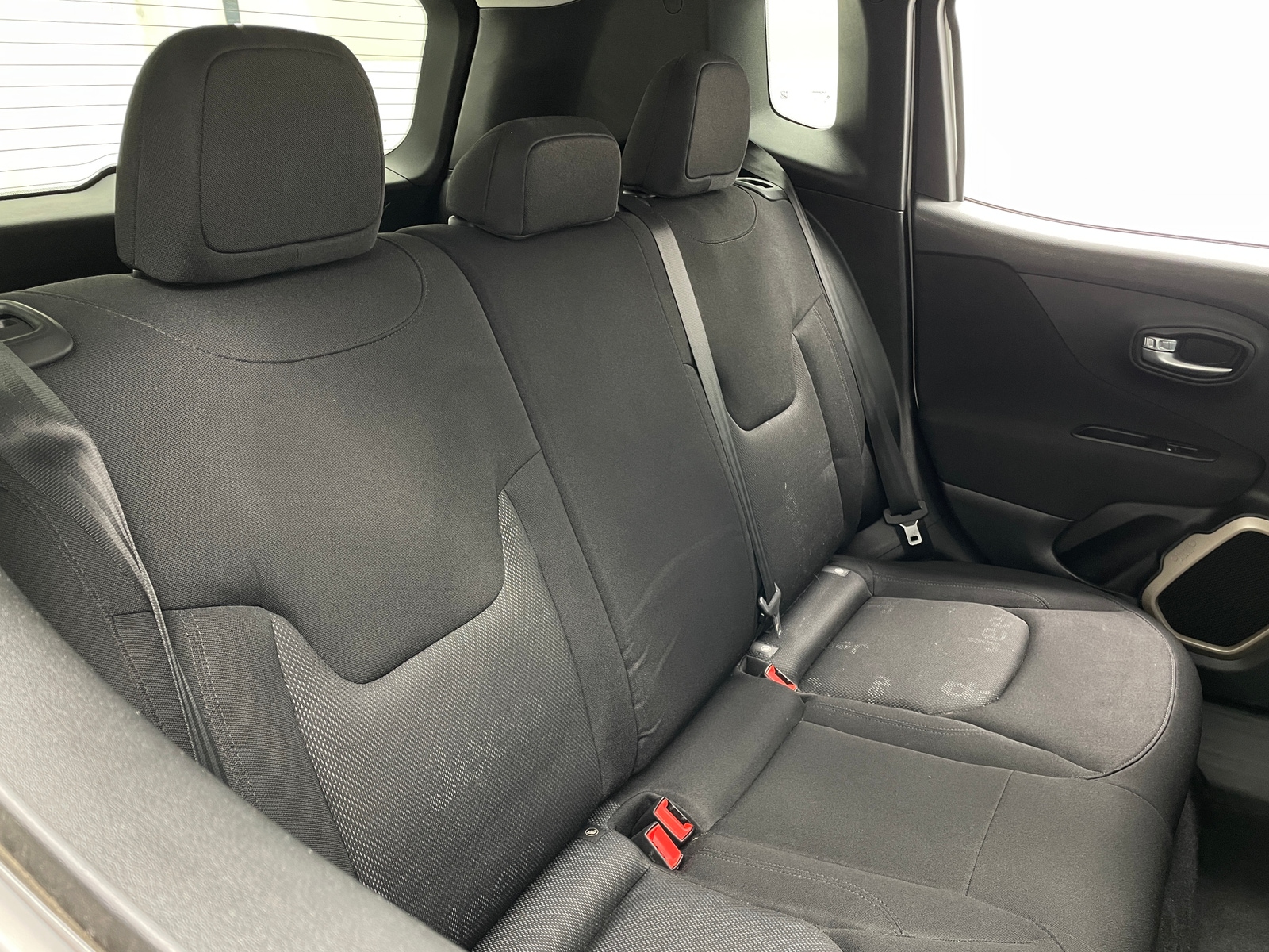 Thumbnail: 2017 Jeep Renegade - 6