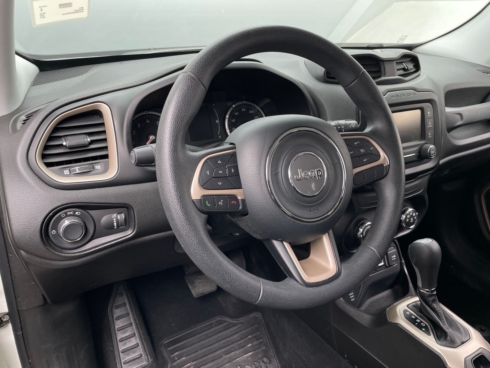 Thumbnail: 2017 Jeep Renegade - 5