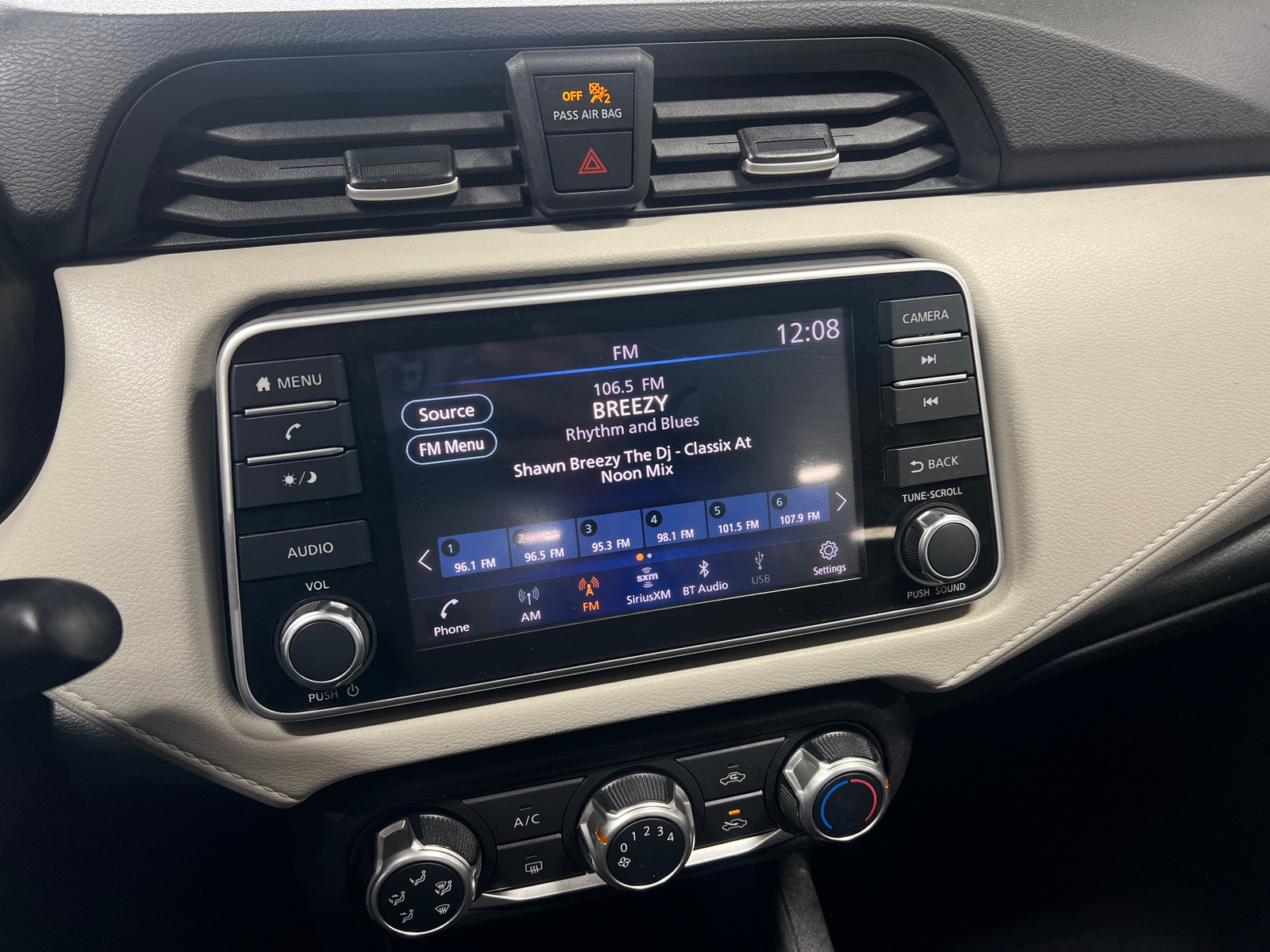 Thumbnail: 2021 Nissan Versa - 4