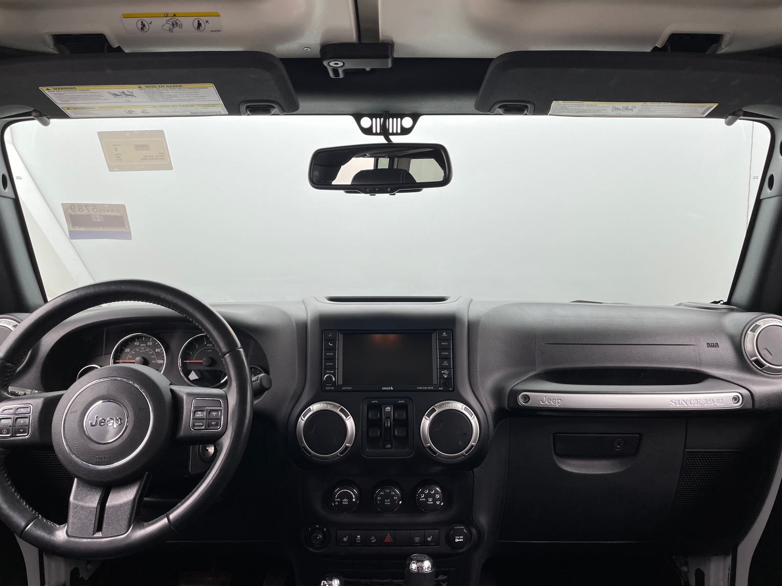 Thumbnail: 2017 Jeep Wrangler - 3