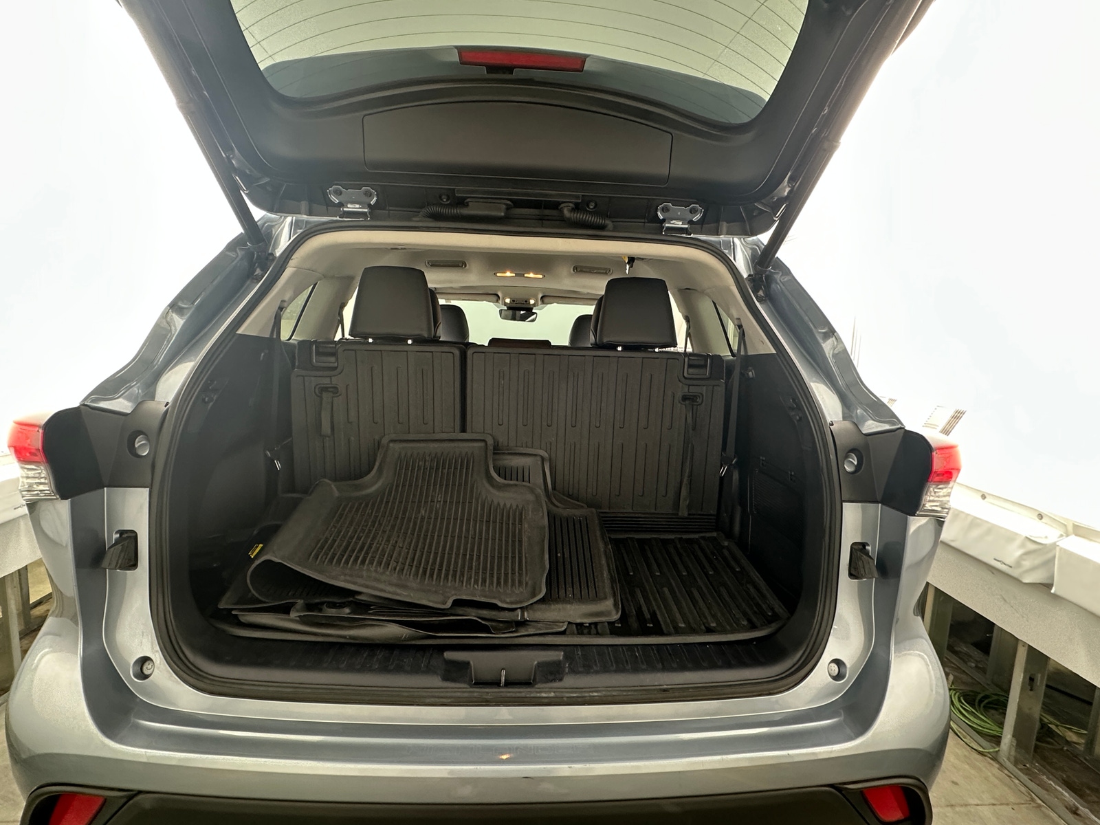 Thumbnail: 2022 Toyota Highlander - 6