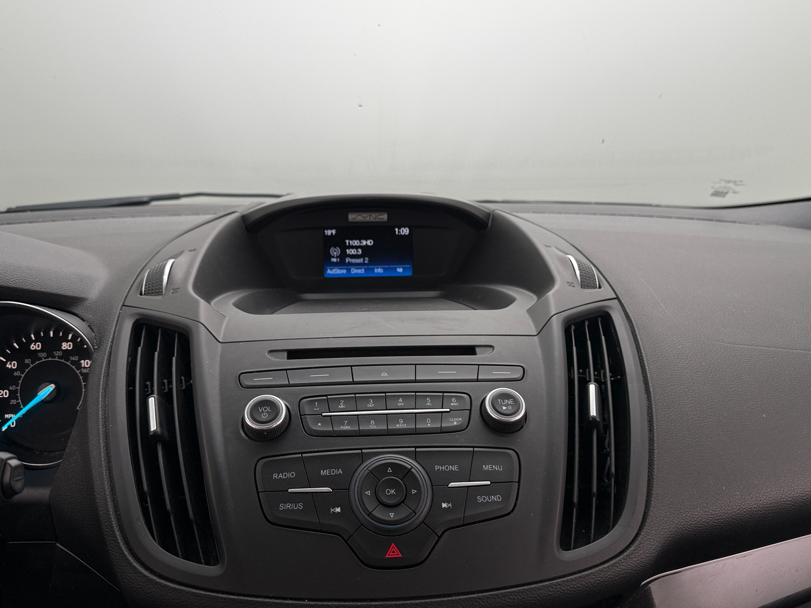 Thumbnail: 2017 Ford Escape - 3