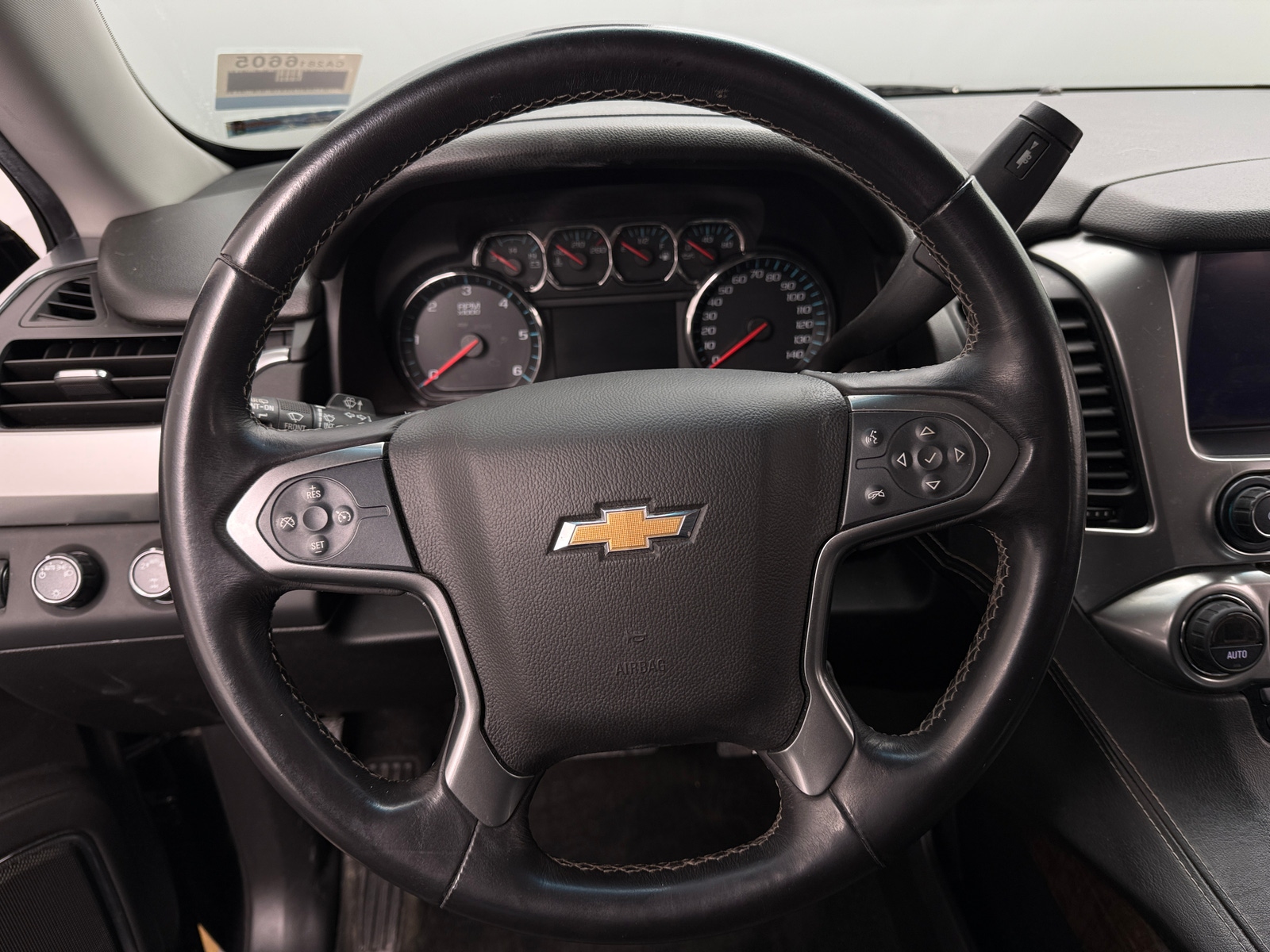 Thumbnail: 2017 Chevrolet Suburban - 5