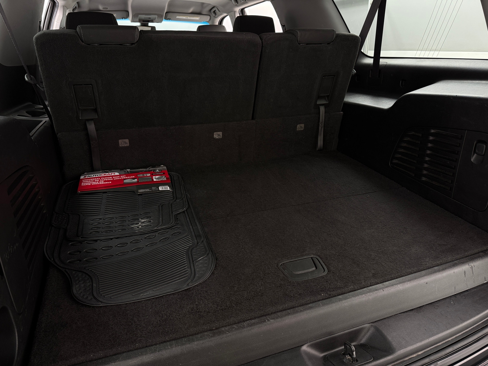 Thumbnail: 2017 Chevrolet Suburban - 7