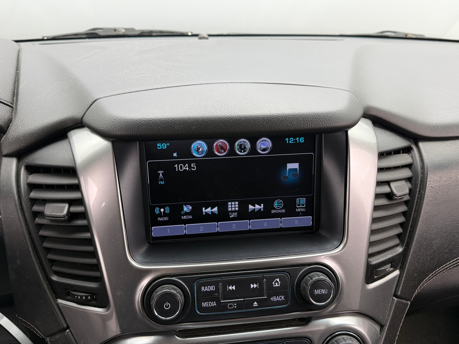 Thumbnail: 2017 Chevrolet Suburban - 4