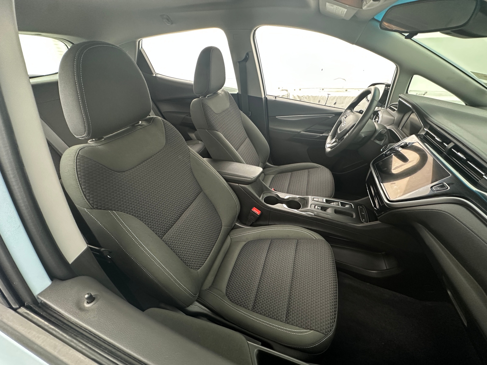 Thumbnail: 2022 Chevrolet Bolt EV - 2