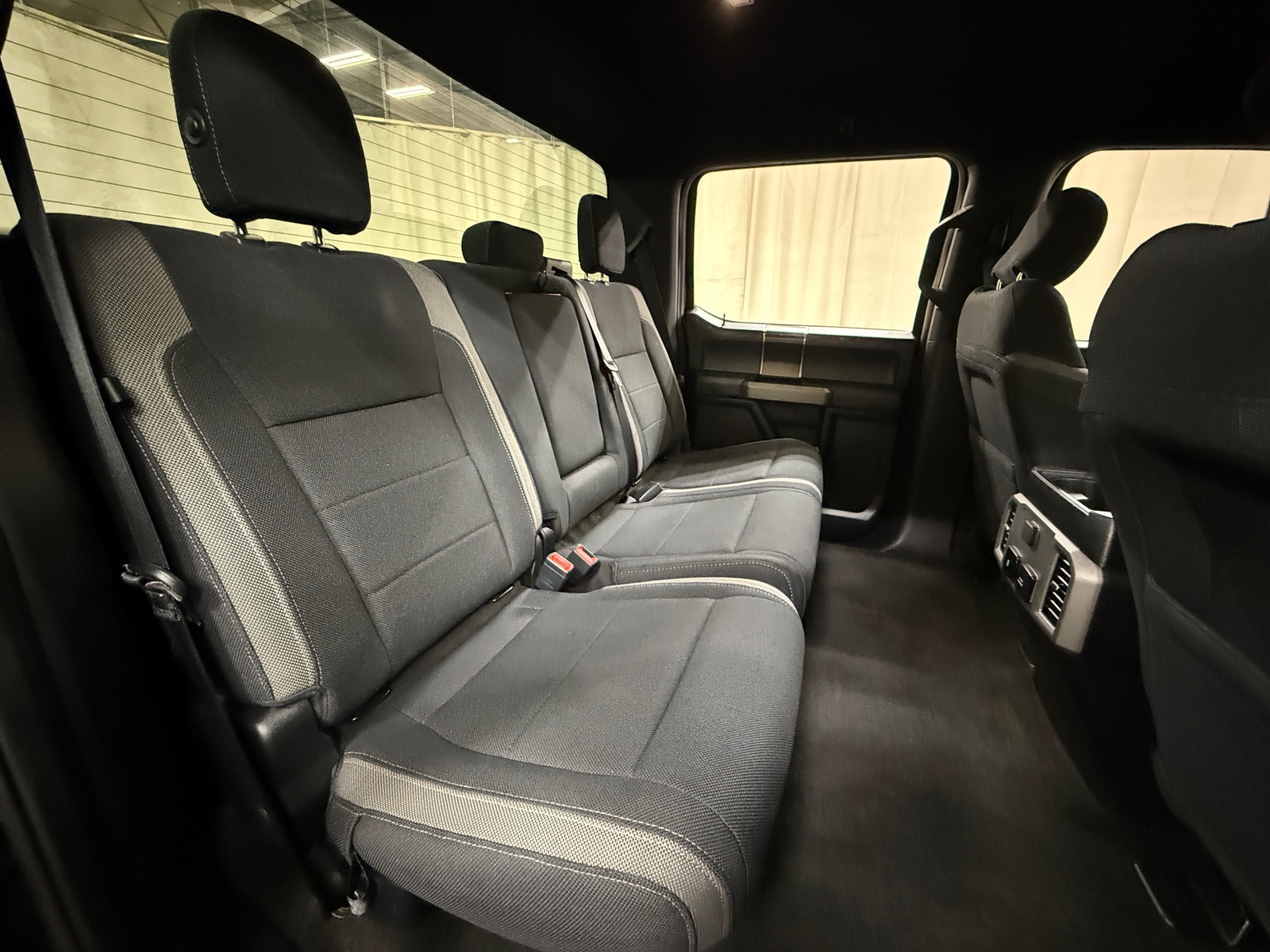 Thumbnail: 2020 Ford Econoline - 6