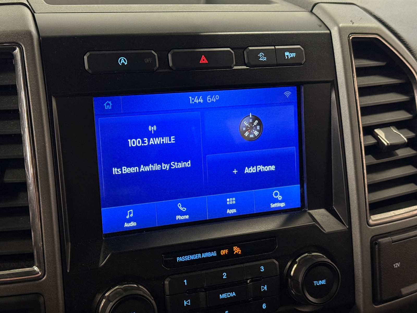 Thumbnail: 2020 Ford Econoline - 4