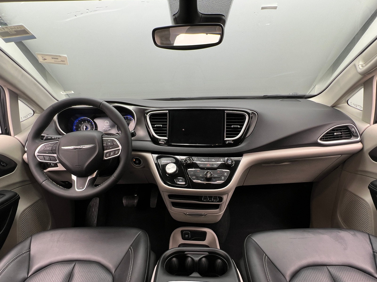 Thumbnail: 2024 Chrysler Pacifica - 2