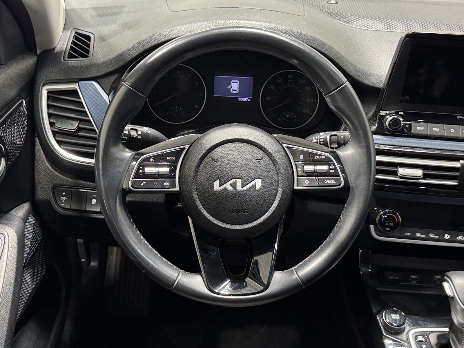 Thumbnail: 2022 Kia Seltos - 4