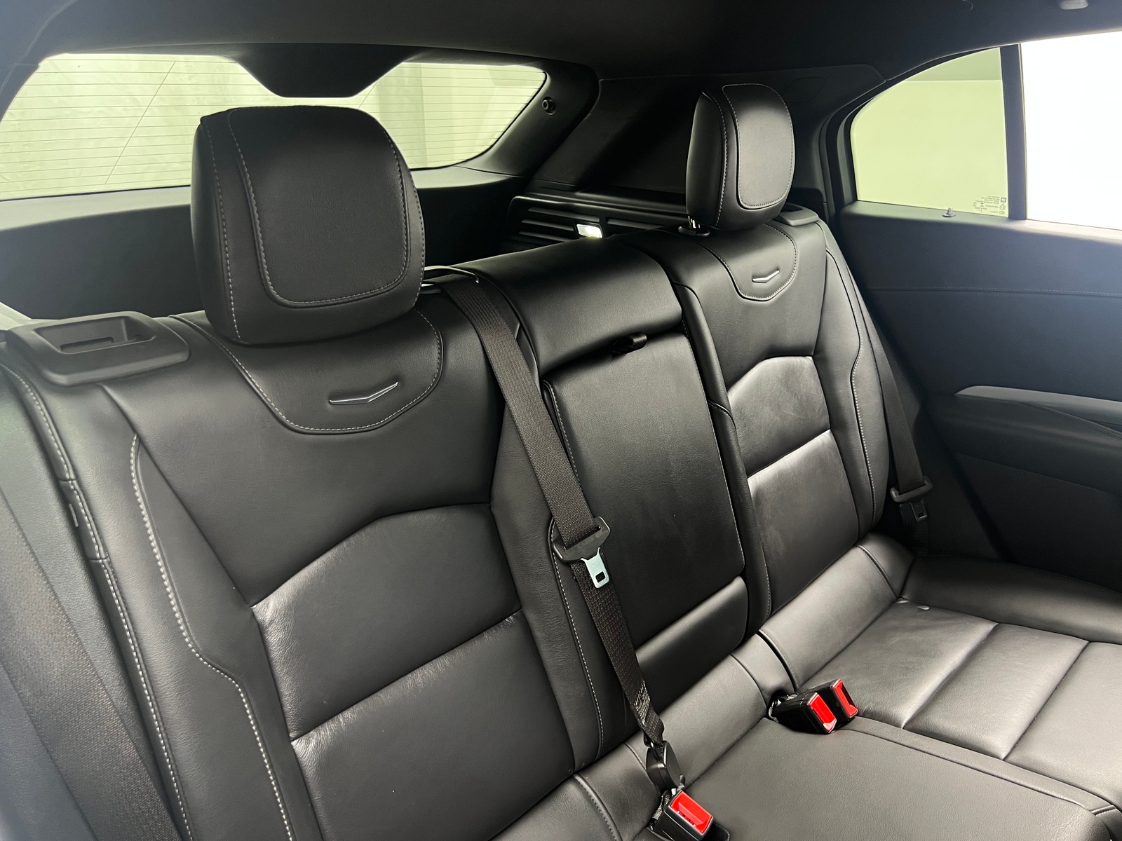 Thumbnail: 2022 Cadillac XT4 - 5