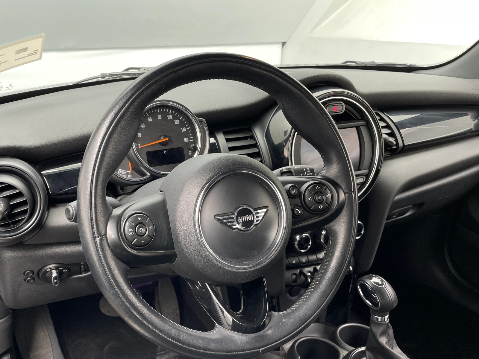 Thumbnail: 2019 MINI Cooper Convertible - 4