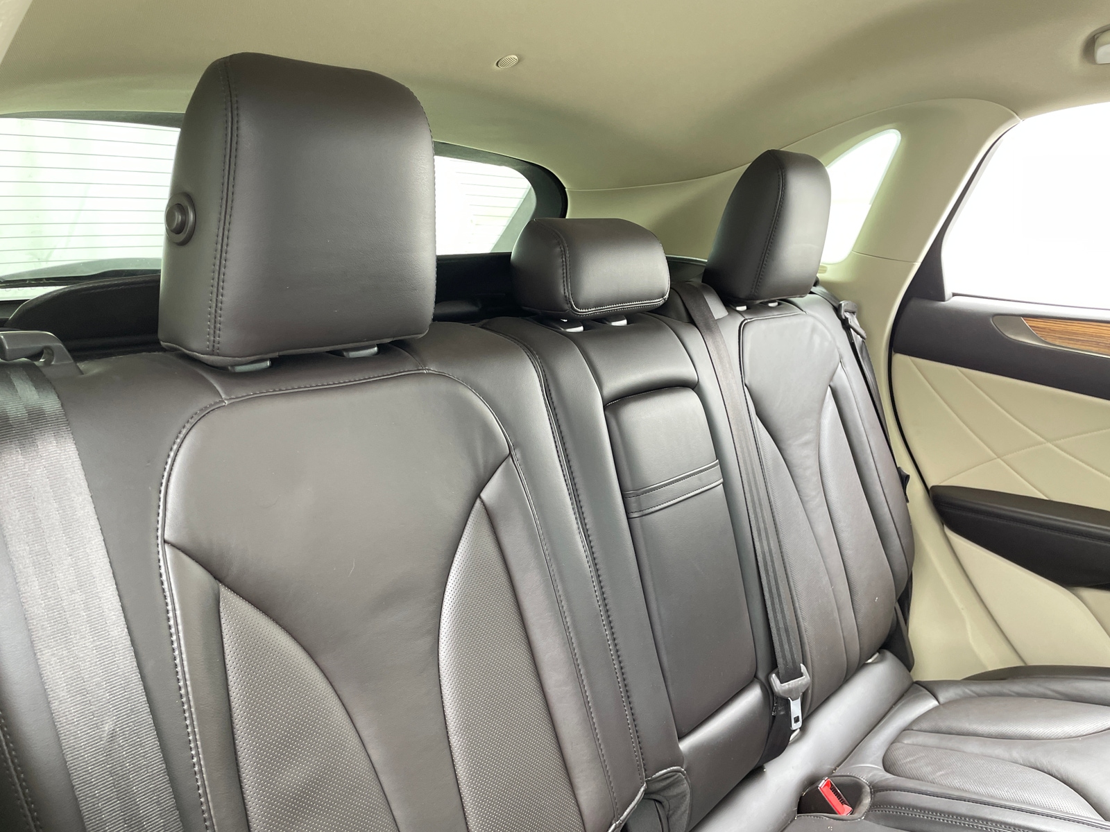 Thumbnail: 2016 Lincoln MKC - 5