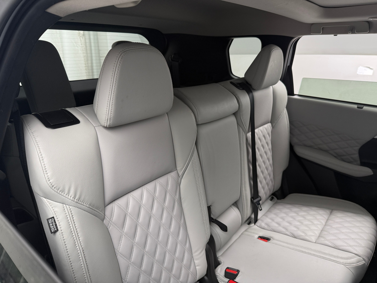 Thumbnail: 2024 Mitsubishi Outlander - 5