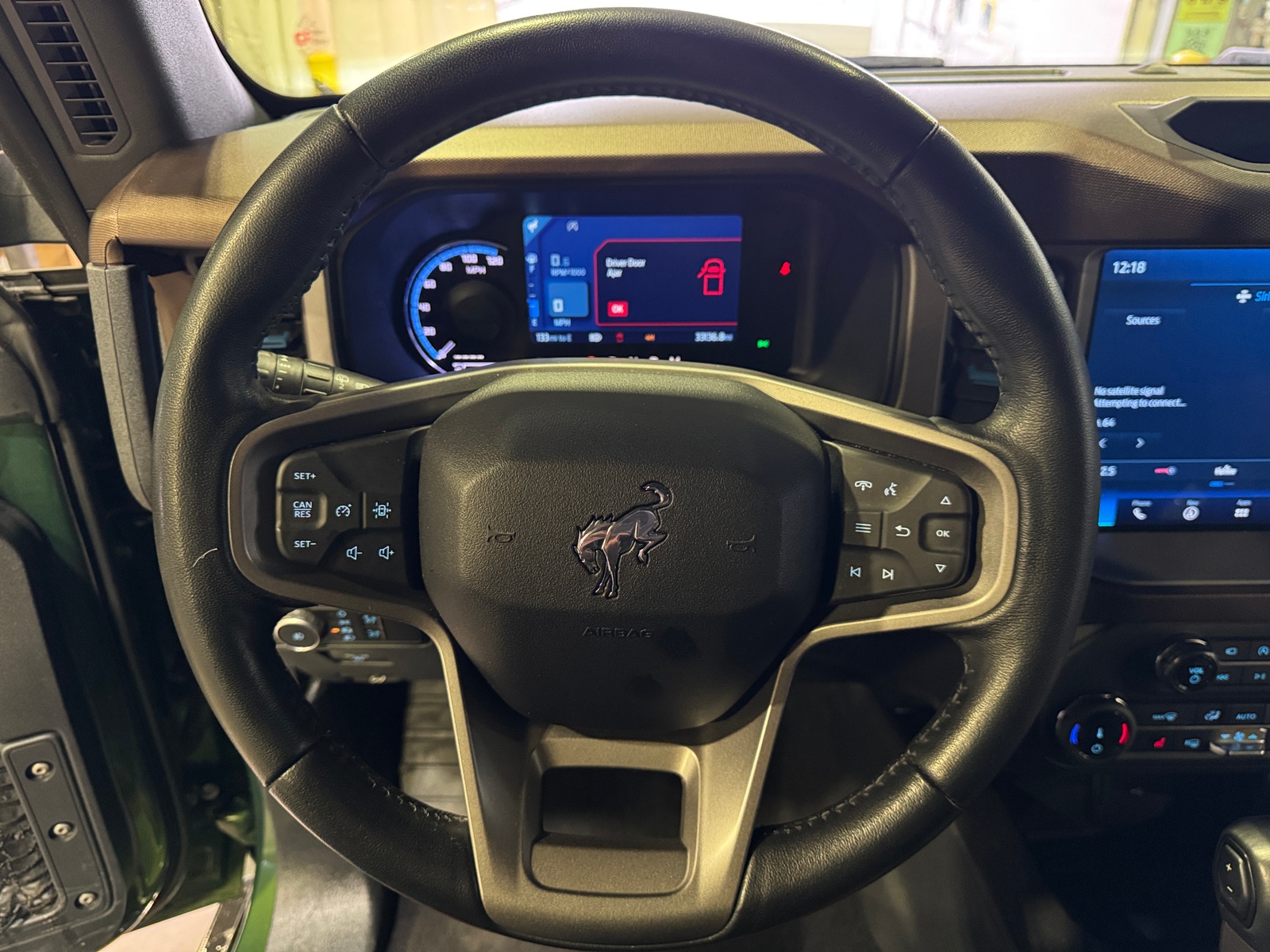 Thumbnail: 2022 Ford Bronco - 5