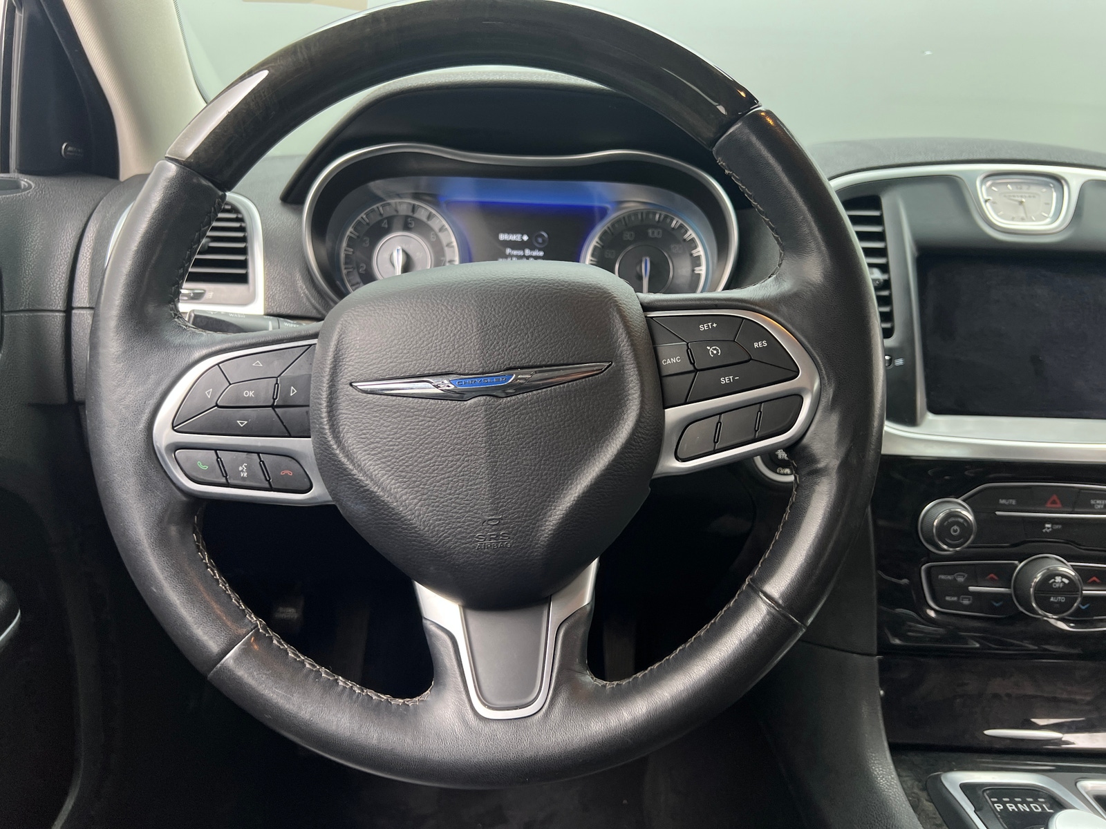 Thumbnail: 2019 Chrysler 300 - 4