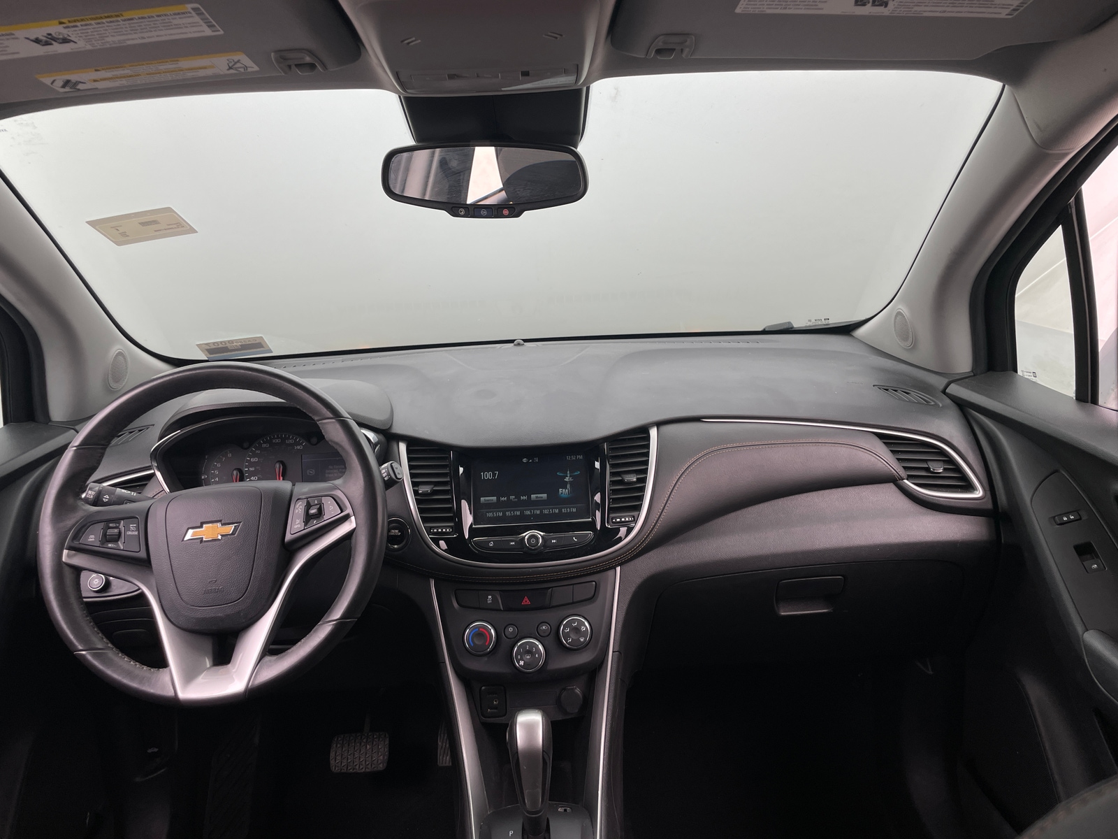 Thumbnail: 2017 Chevrolet Trax - 3