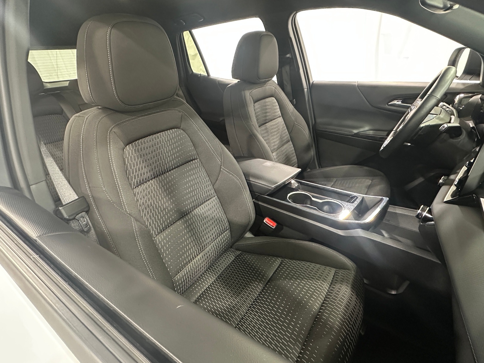 Thumbnail: 2025 Chevrolet Equinox - 2