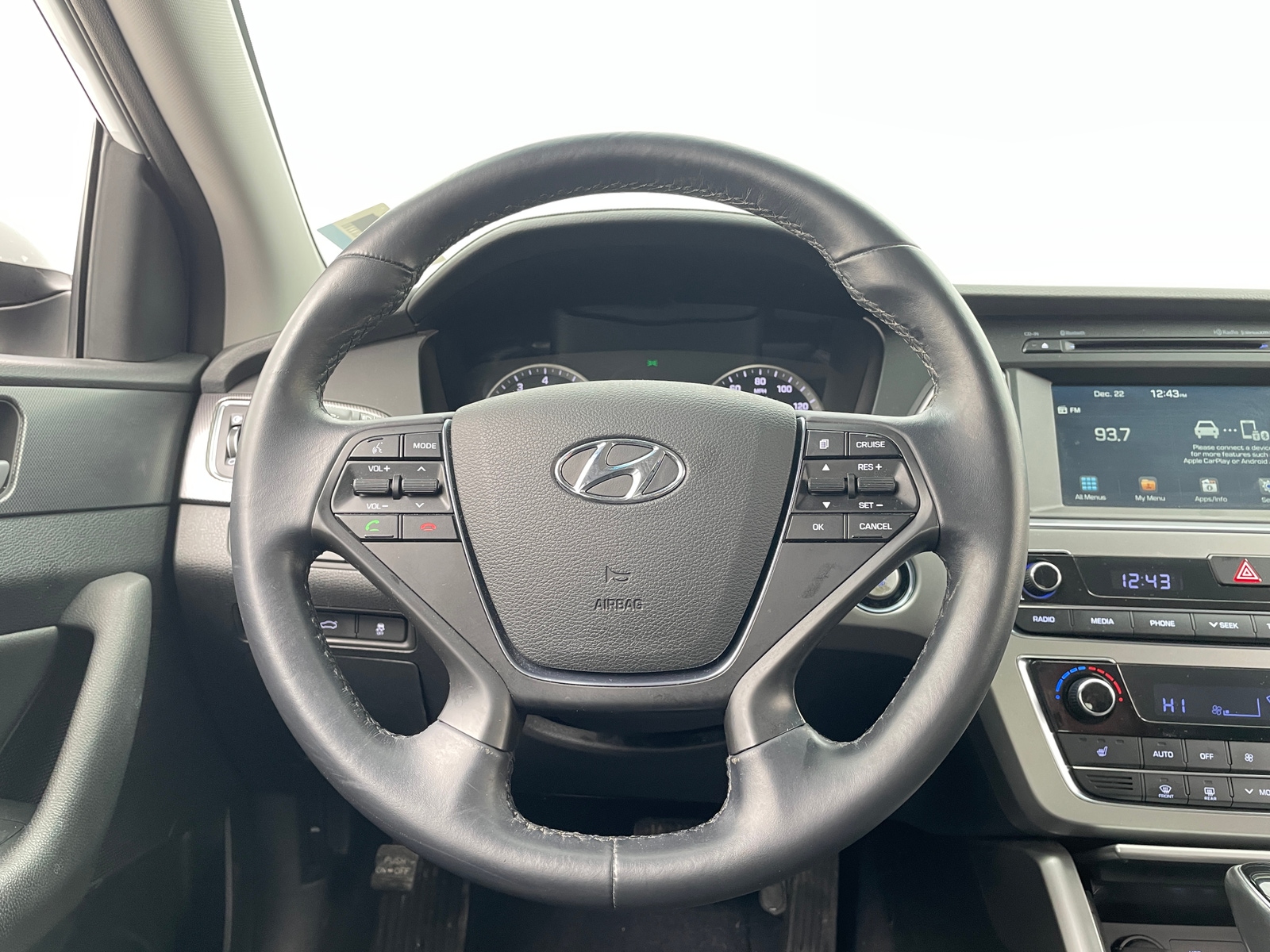 Thumbnail: 2016 Hyundai Sonata - 4