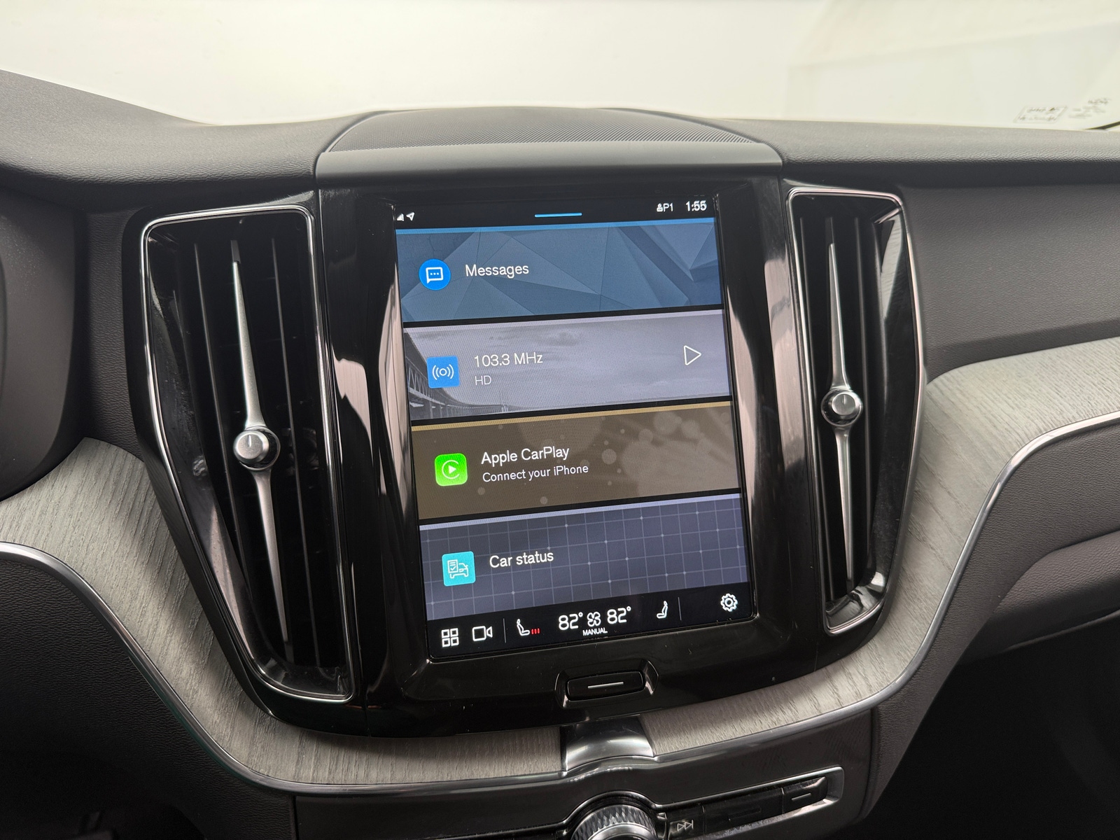 Thumbnail: 2025 Volvo XC60 - 4