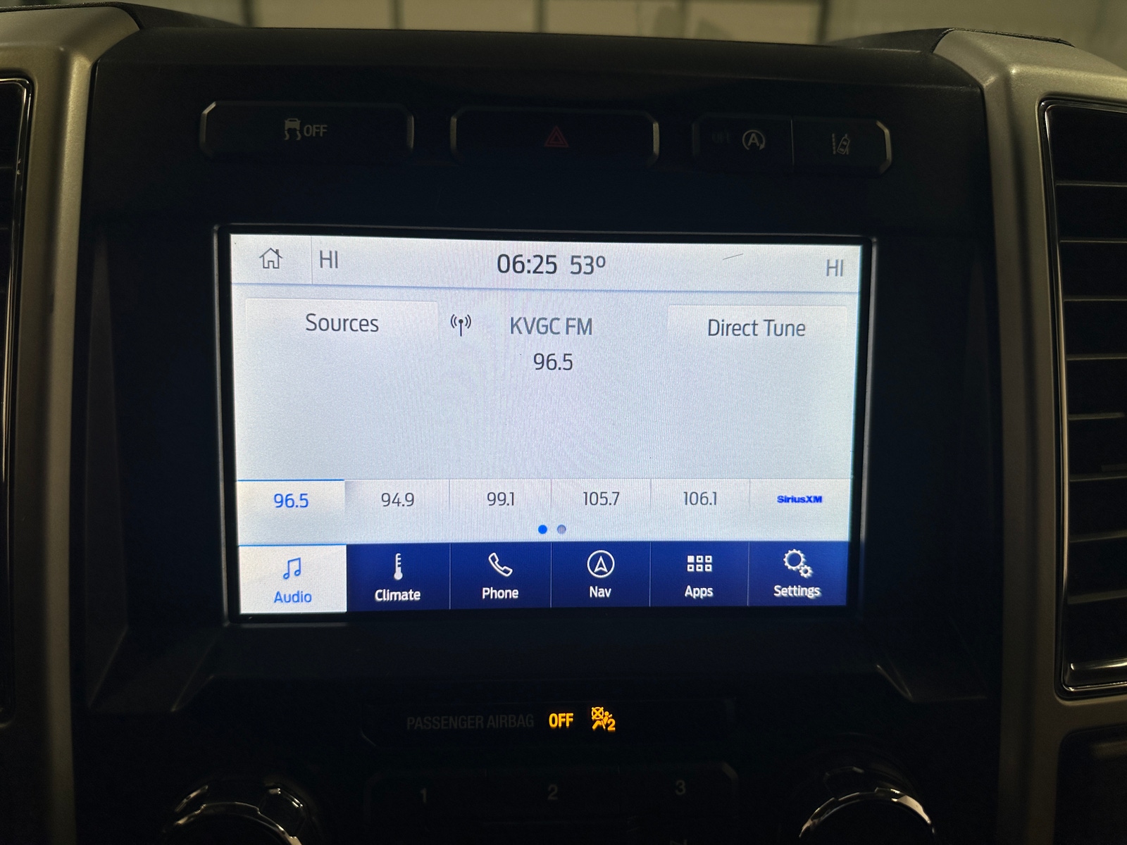 Thumbnail: 2020 Ford Econoline - 3