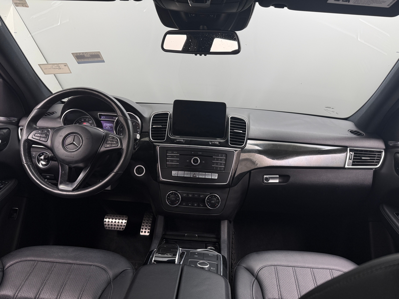 Thumbnail: 2019 Mercedes-Benz GLE - 2